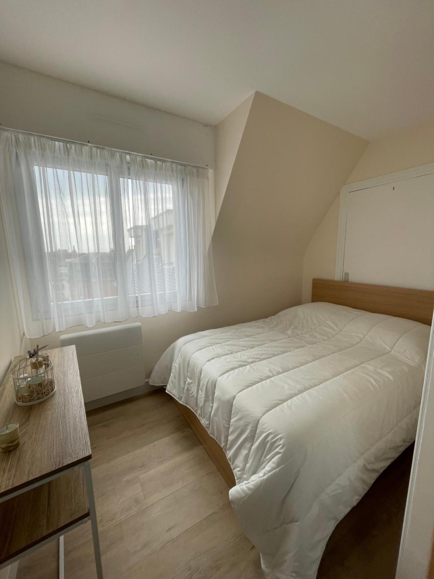 Appartement Bord De Mer Houlgate Exterior photo
